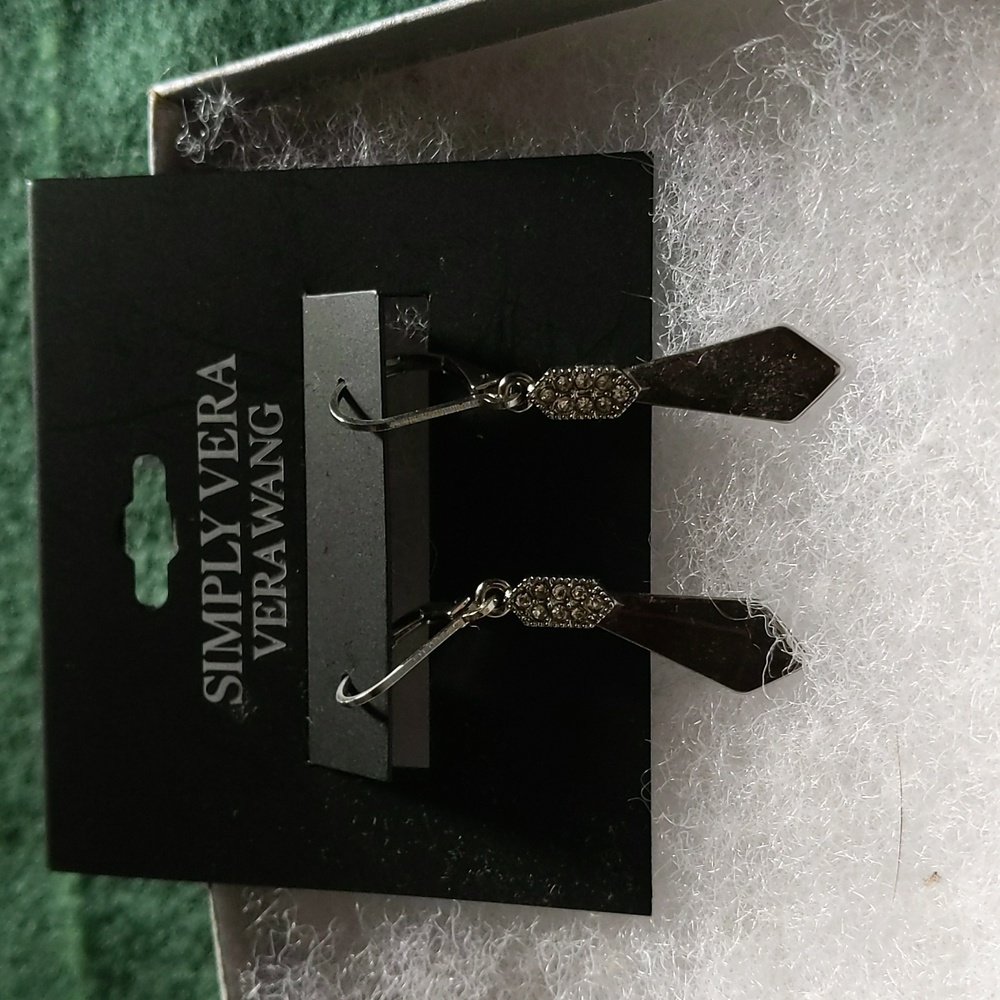 Simply Vera Vera Wang earrings